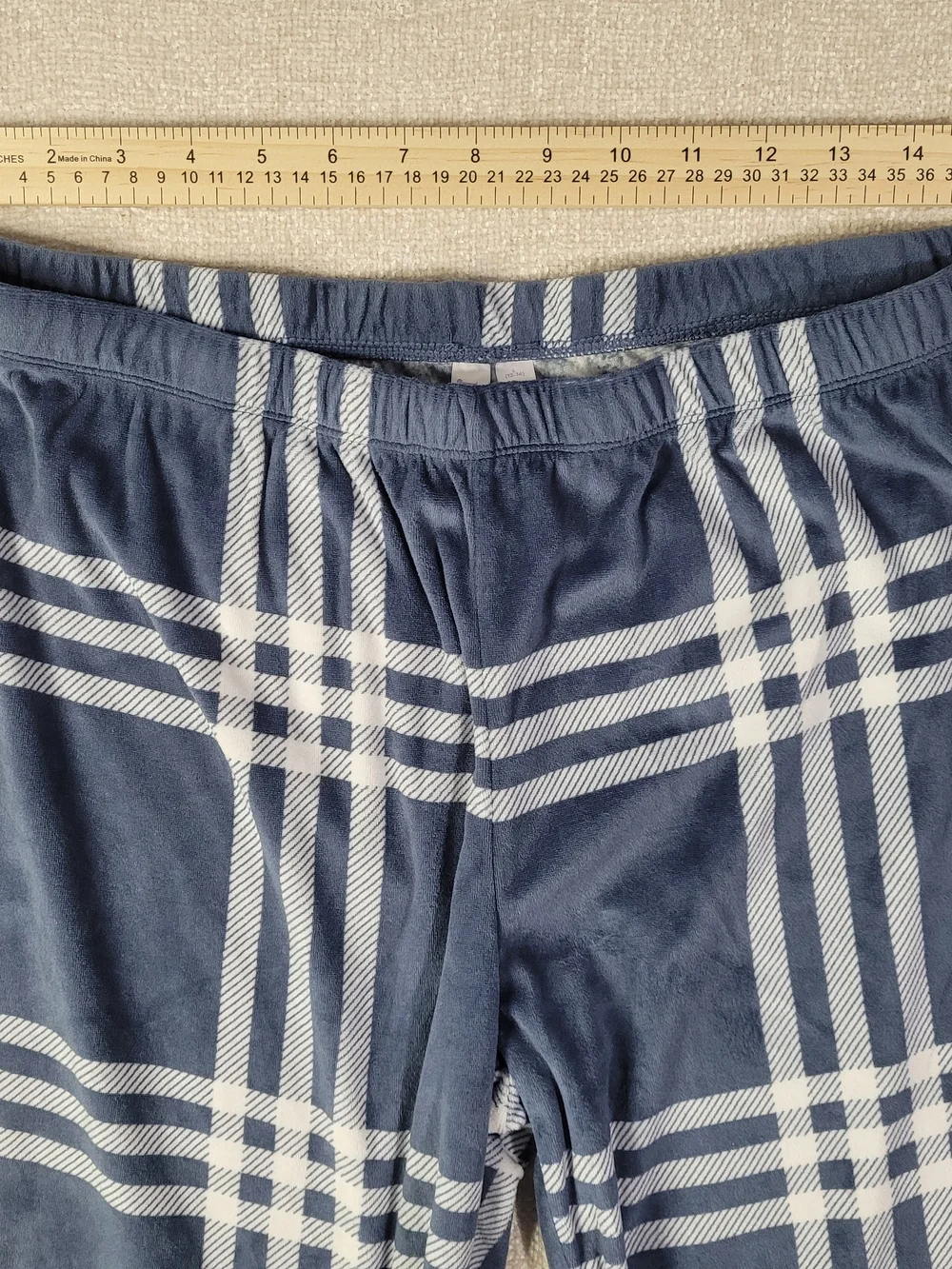 Cozy Women's Navy Plaid Long-Sleeve Pajama Set - Picture 10 of 12